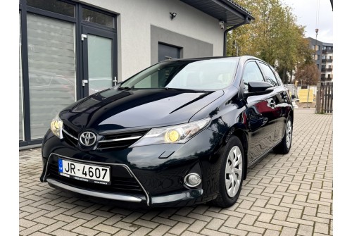 Toyota Auris, 1.6 benzīns 97kw, Automāts, 256700km, 08.2014.g