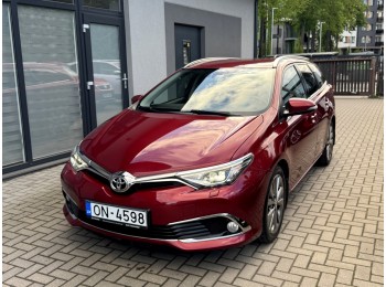 Toyota Auris, 1.6 benzīns 97kw, Automāts, 236300km, 01.2017.g