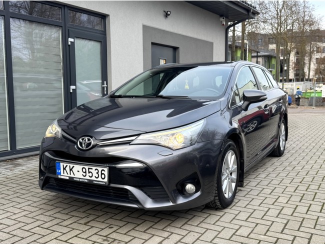 Toyota Avensis, 1.8 benzīns 108kw, Automāts, 215400km, 07.2016.g