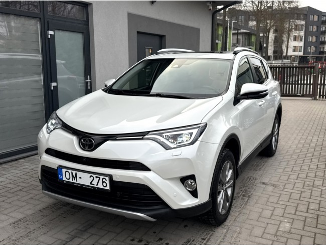 Toyota RAV4, 2.0 benzīns 112kw, Automāts, 211000km, 01.2016.g